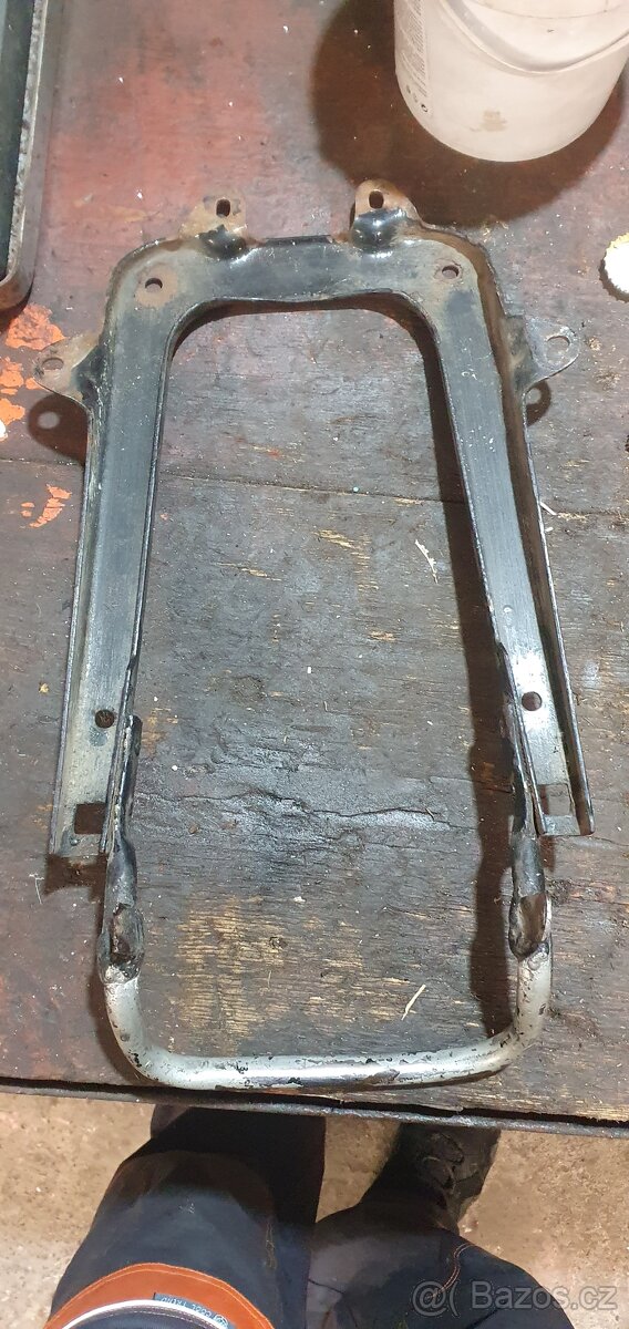 Jawa podsedlovy plech - 2