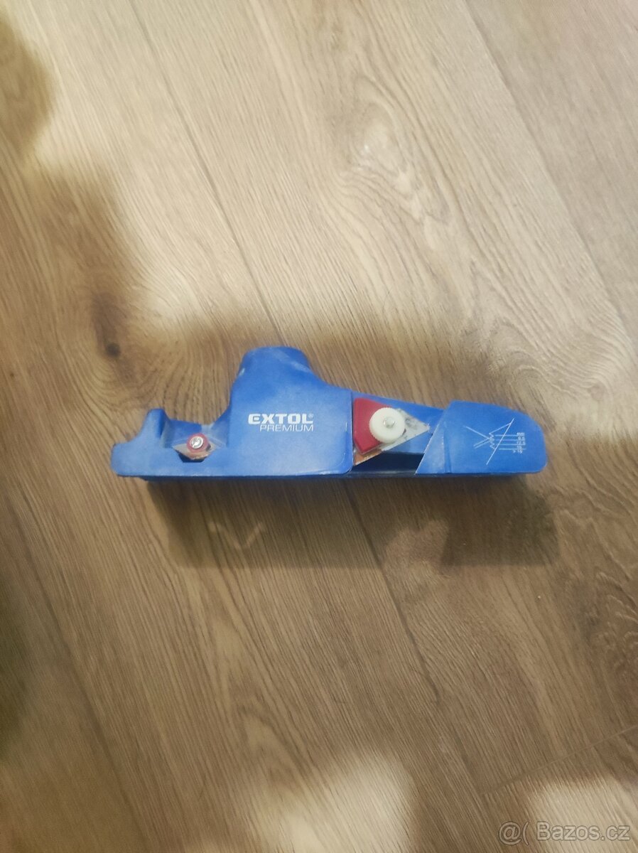 zvedáku sádrokartonu - 2