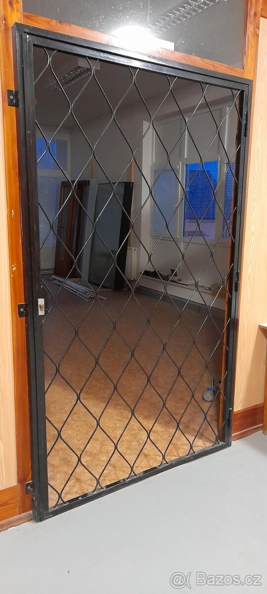 Mřížové dveře - 2