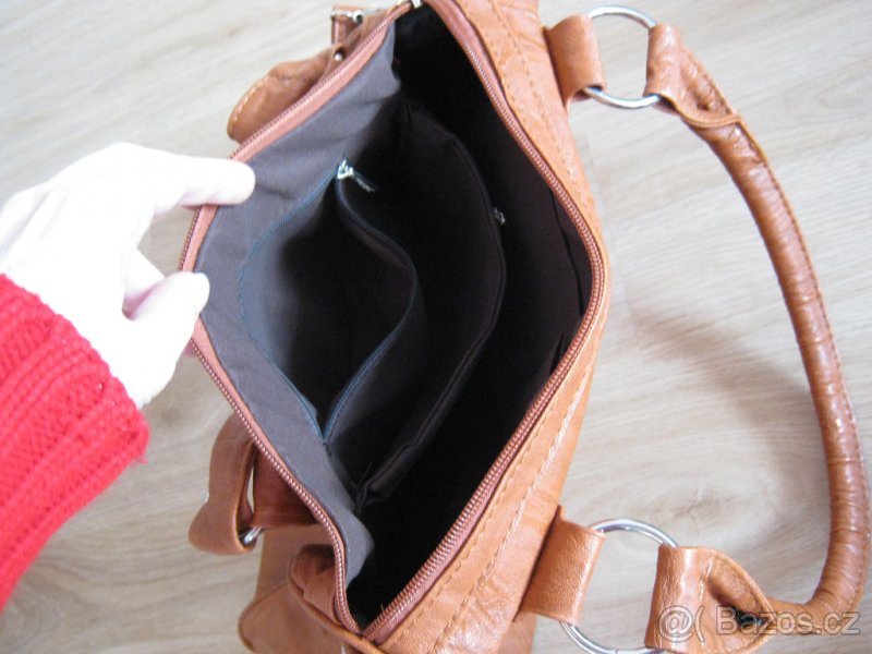 Hnědá kabelka - 2