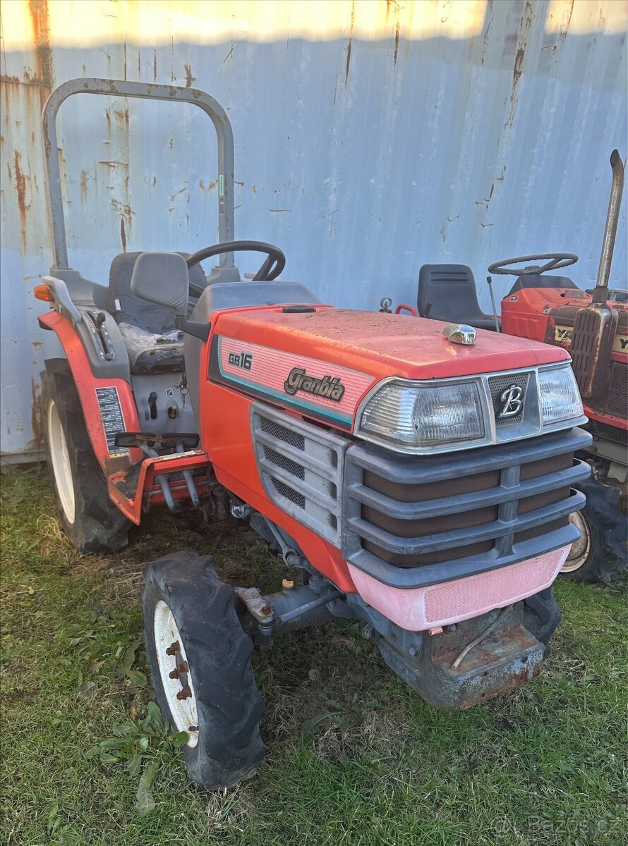 TRAKTOR KUBOTA 4x4 - 2