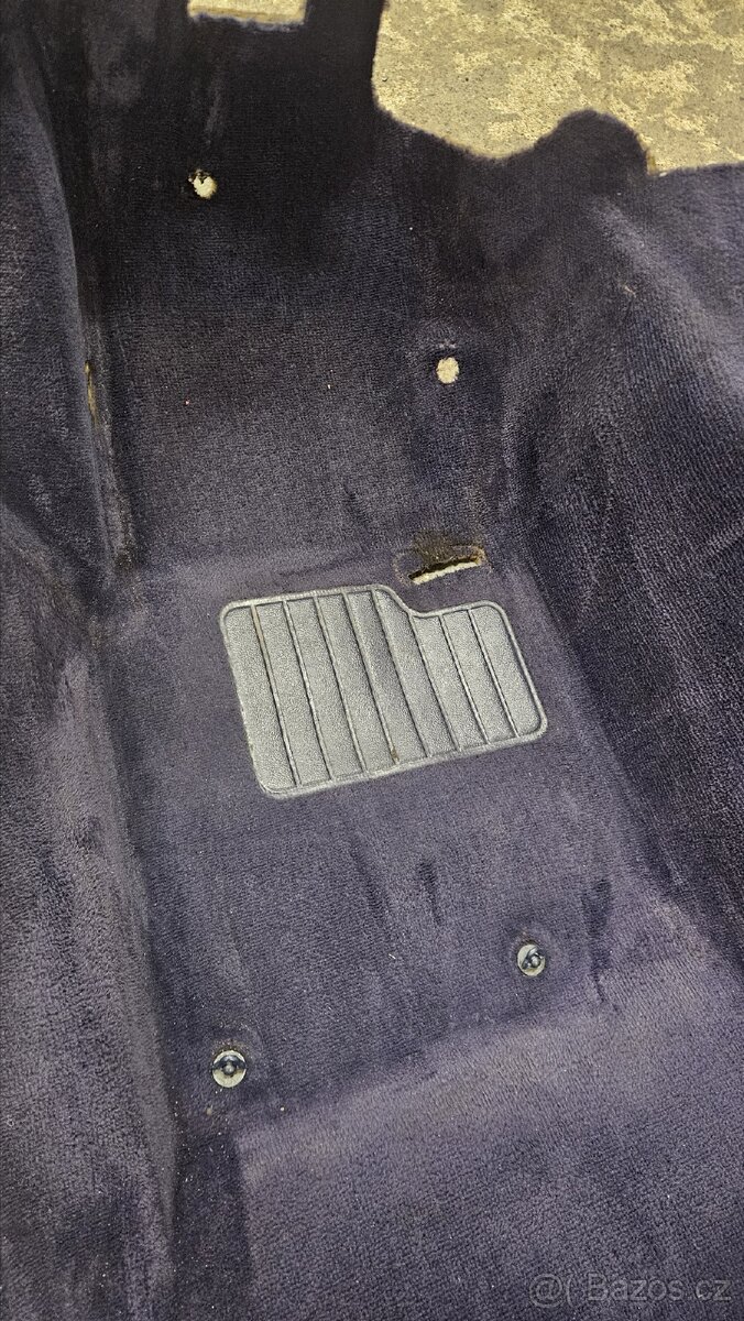 BMW e36 cabrio koberec - 2