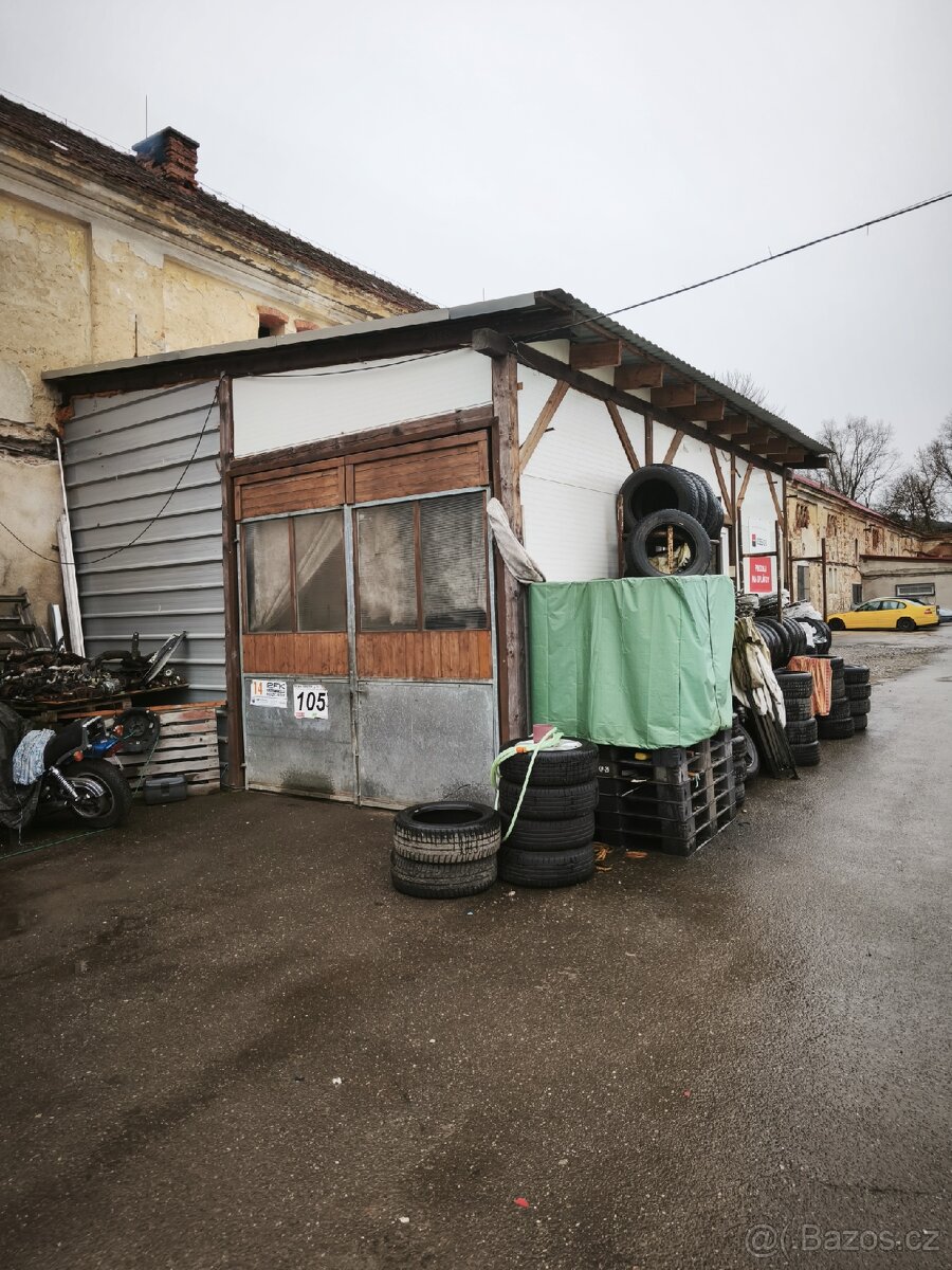 Prodám dílnu, nebo rozprodám na materiál. - 2