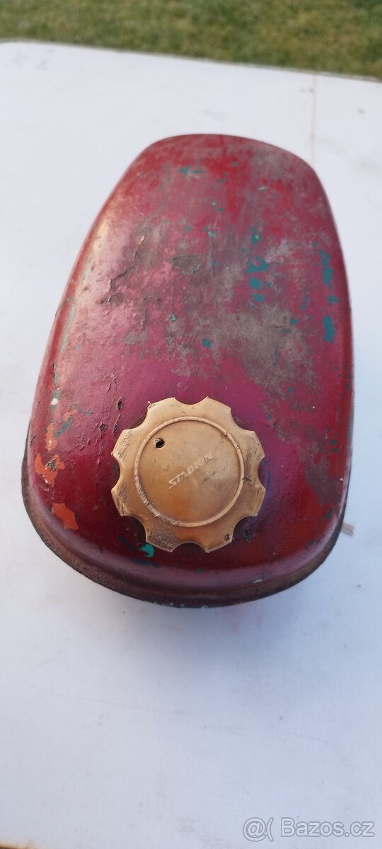 Nádrž Stadion S 11 - 2