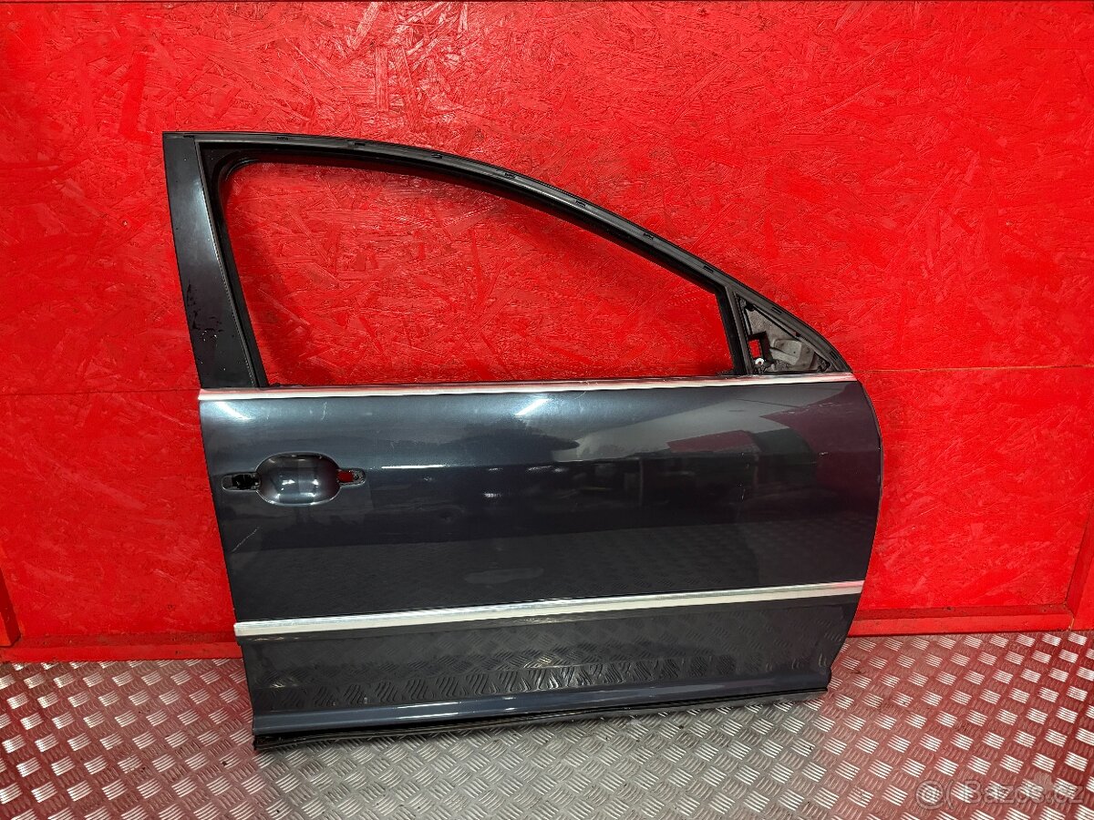 PRAVÉ PŘEDNÍ DVEŘE VW PHAETON - 2