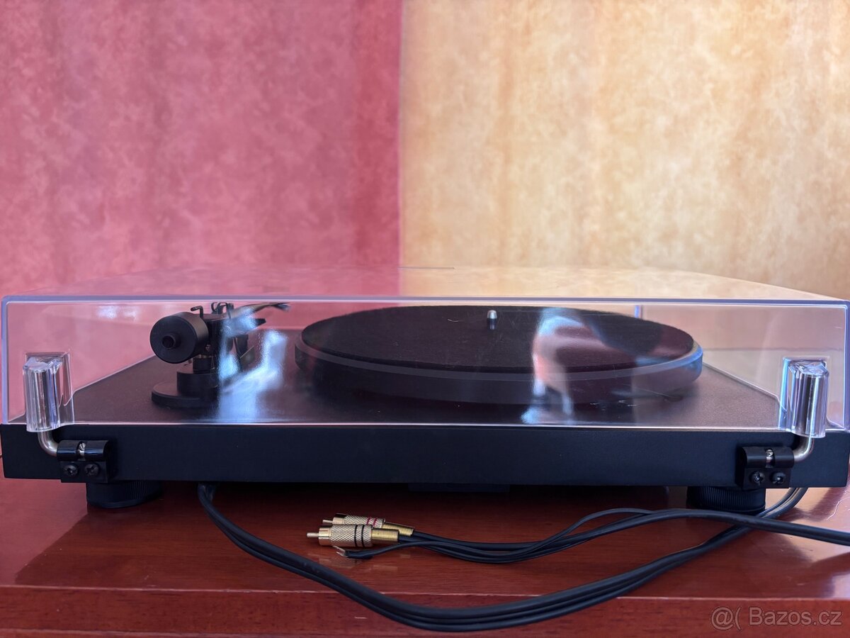 Gramofon Pro-Ject 2 - 2