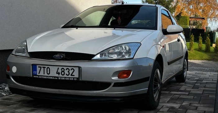 Ford Focus mk1 coupe - 2