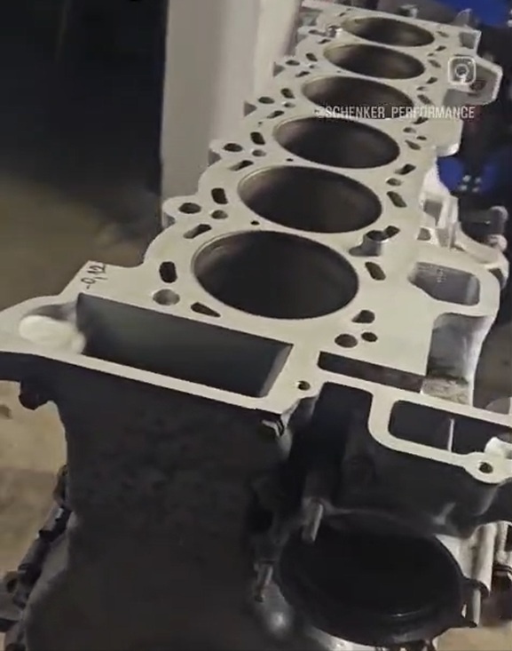 Blok motoru BMW M54B30 TOP stav - 2