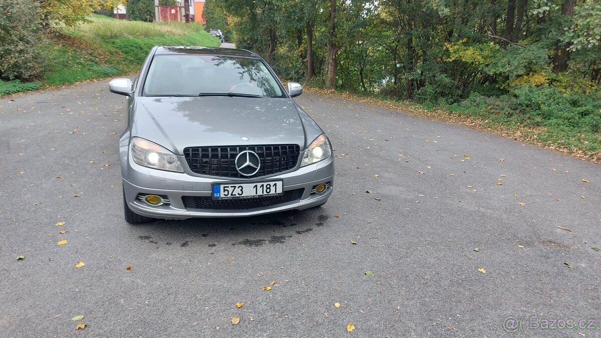 Prodám MERCEDES-BENZ C 320 CDI 4x4, automat - 2