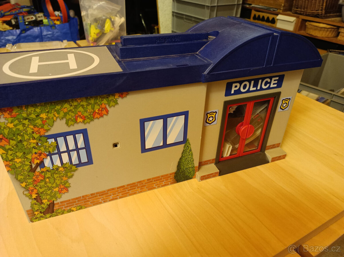 Playmobil 5689 – Přenosná policejní stanice - 2