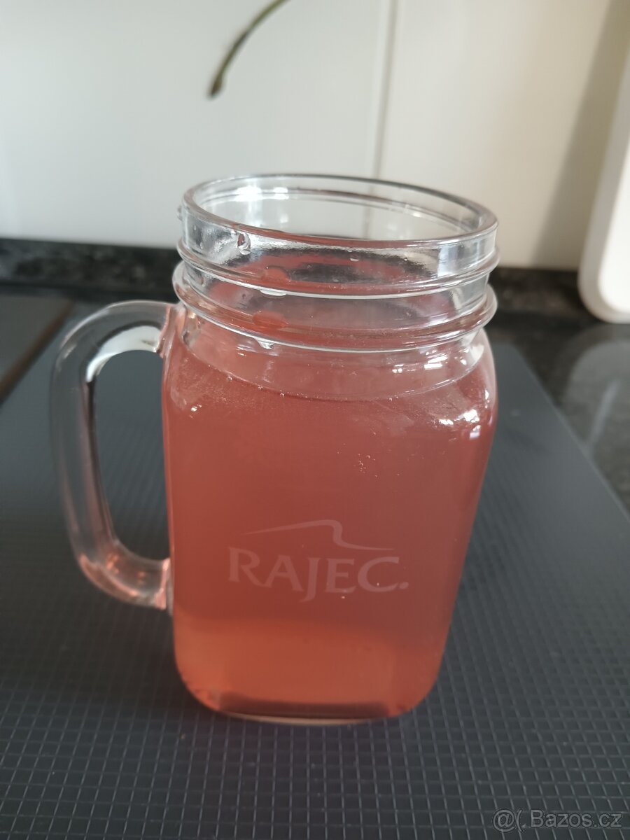 Skleněné džbánečky i na horký nápoj. - 2