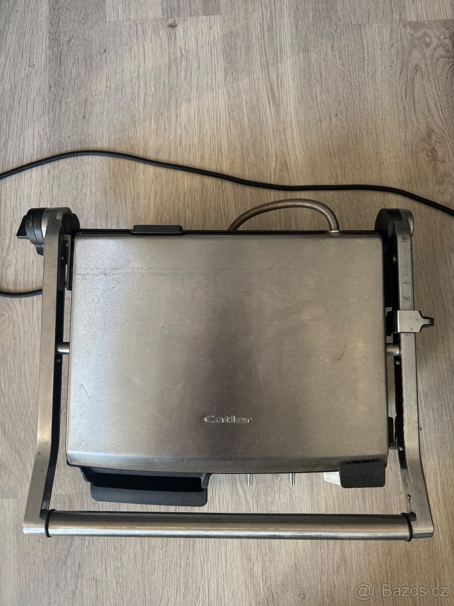 Kontaktný elektrický gril Catler - 2