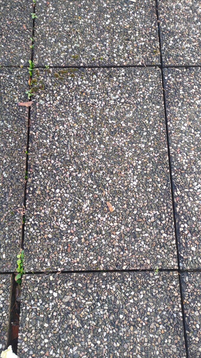 Prodám - Betonová, vymývaná dlažba - 60x40x5 cm - 2