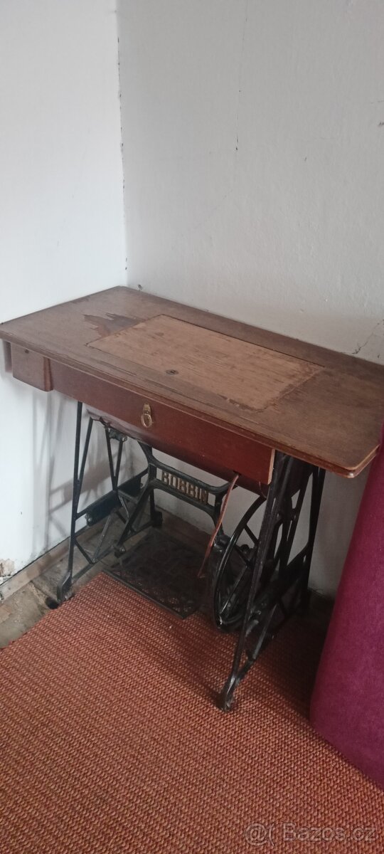 Starý nábytek z chalupy - 2