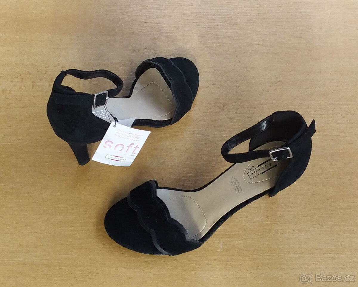 Hezké dámské semišové boty, vel. 36 - nenošené - 2