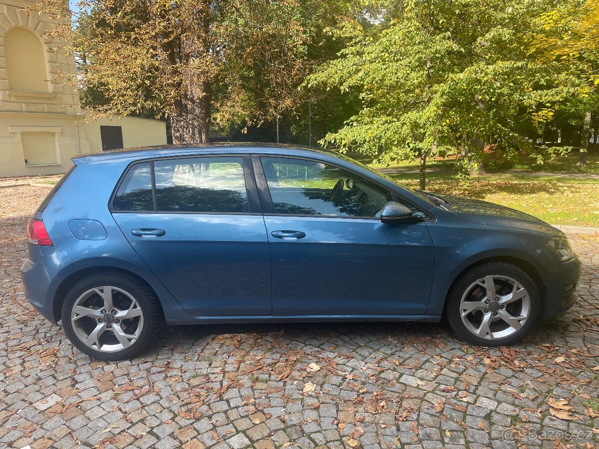 Prodej VW Golf VII (2013, benzin) - 2