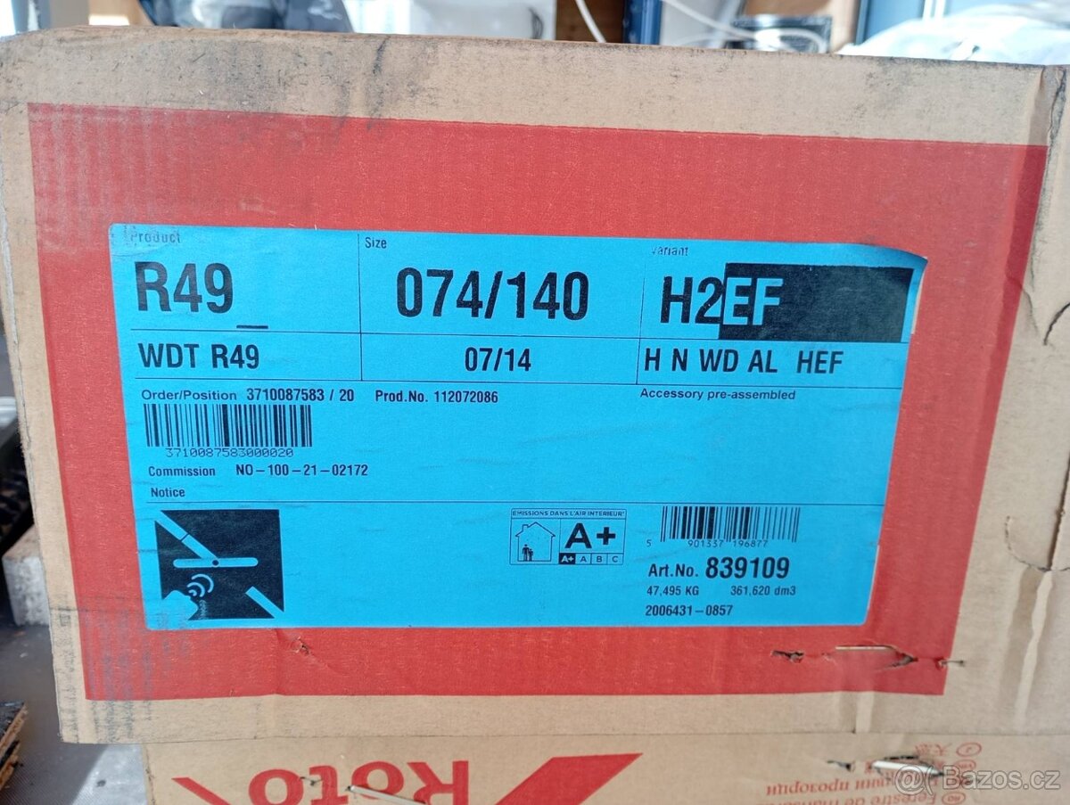 Prodám ROTO střešní El.okno R49H WD EF 7/14 (74×140) Al - 2