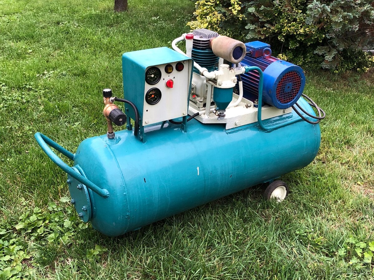 Dílenský kompresor - 2