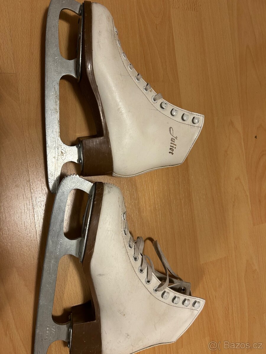 Brusle dívčí vel. 35 - 2