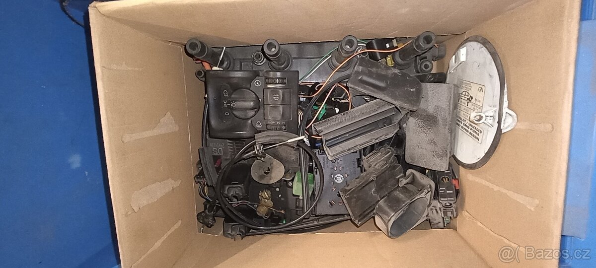 Opel Vectra DÍLY - 2