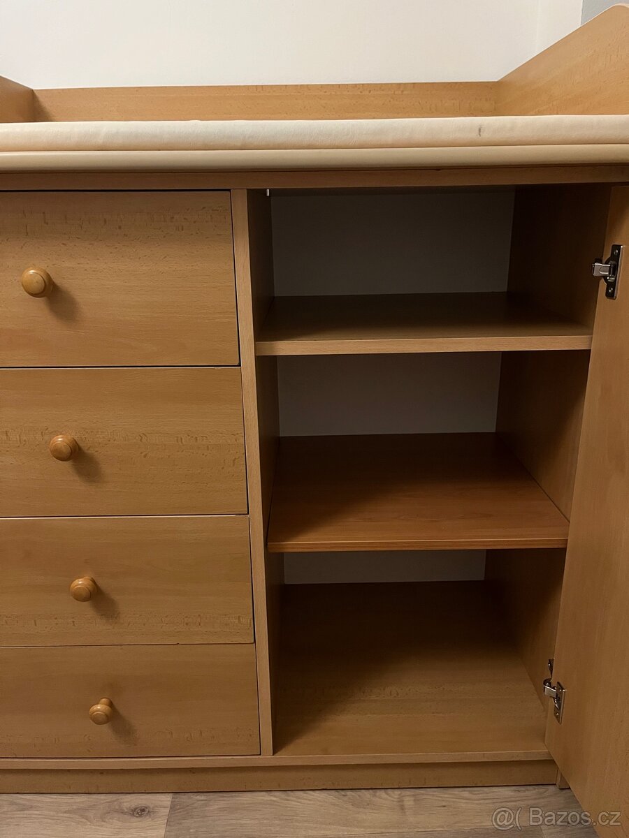 Přebalovací pult - 2