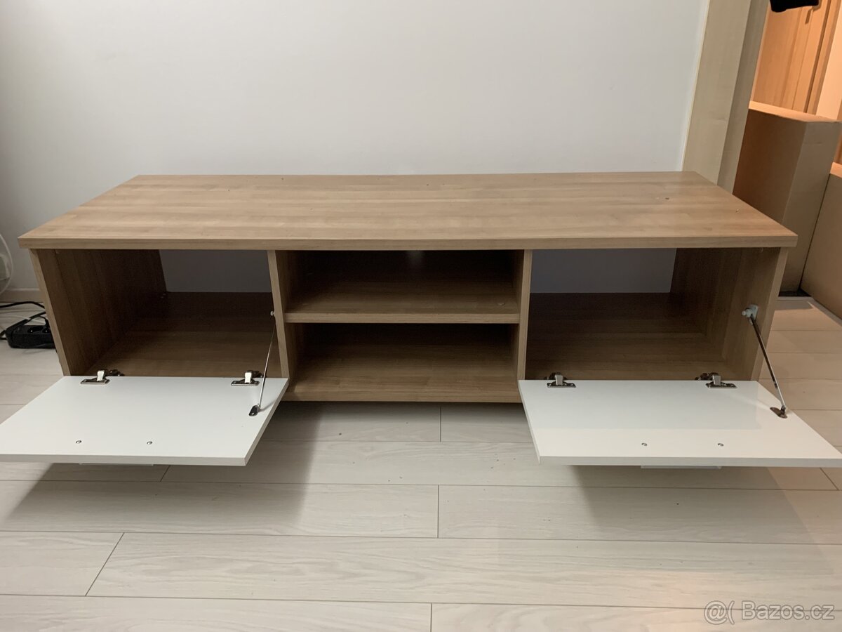 Televizní stěna - 2