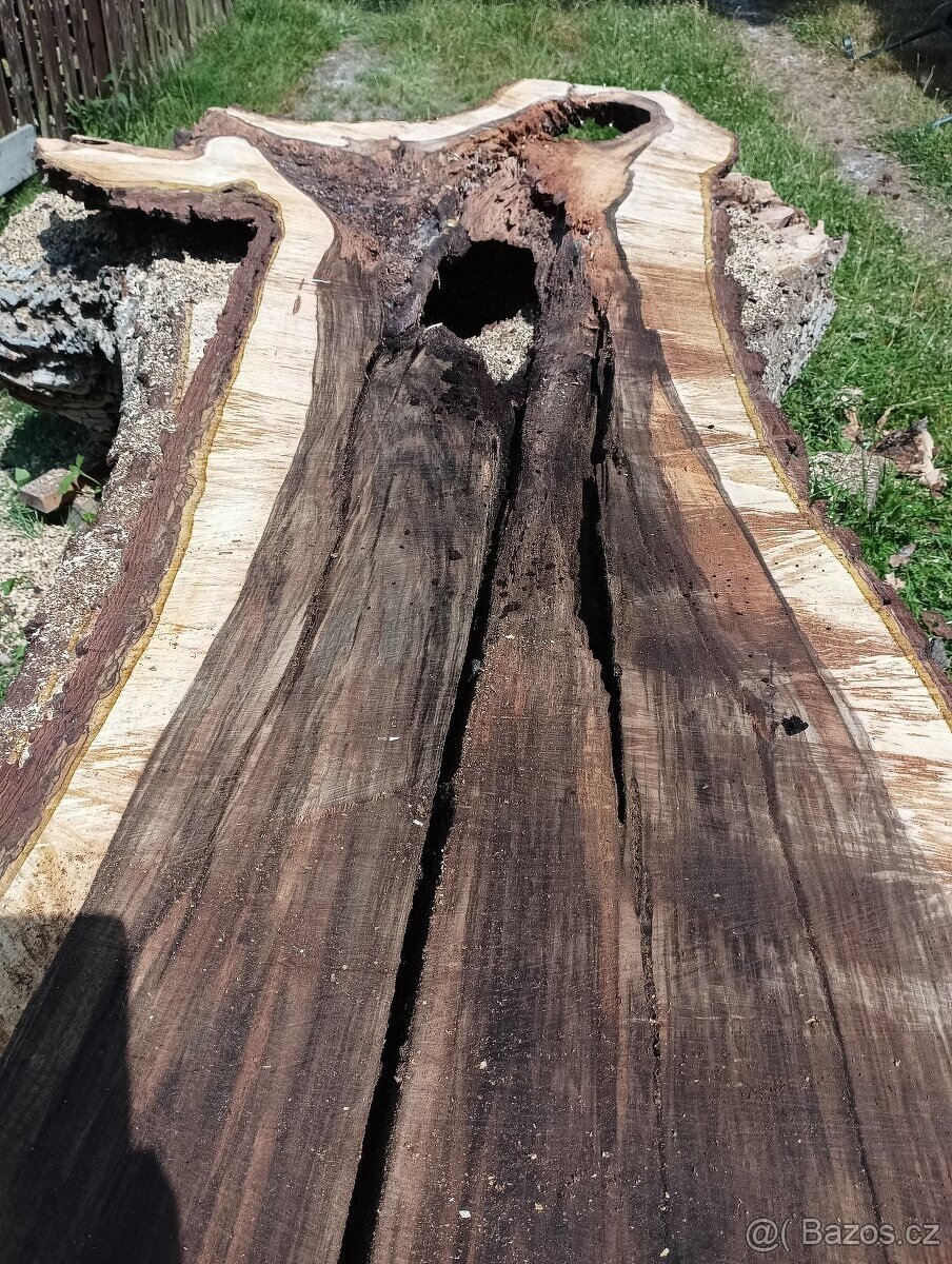 Ořechové fošny 85mm silné - 2