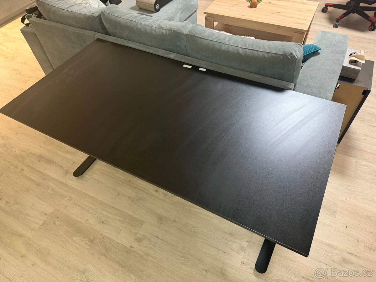 Pracovní stůl STAUNING - 2