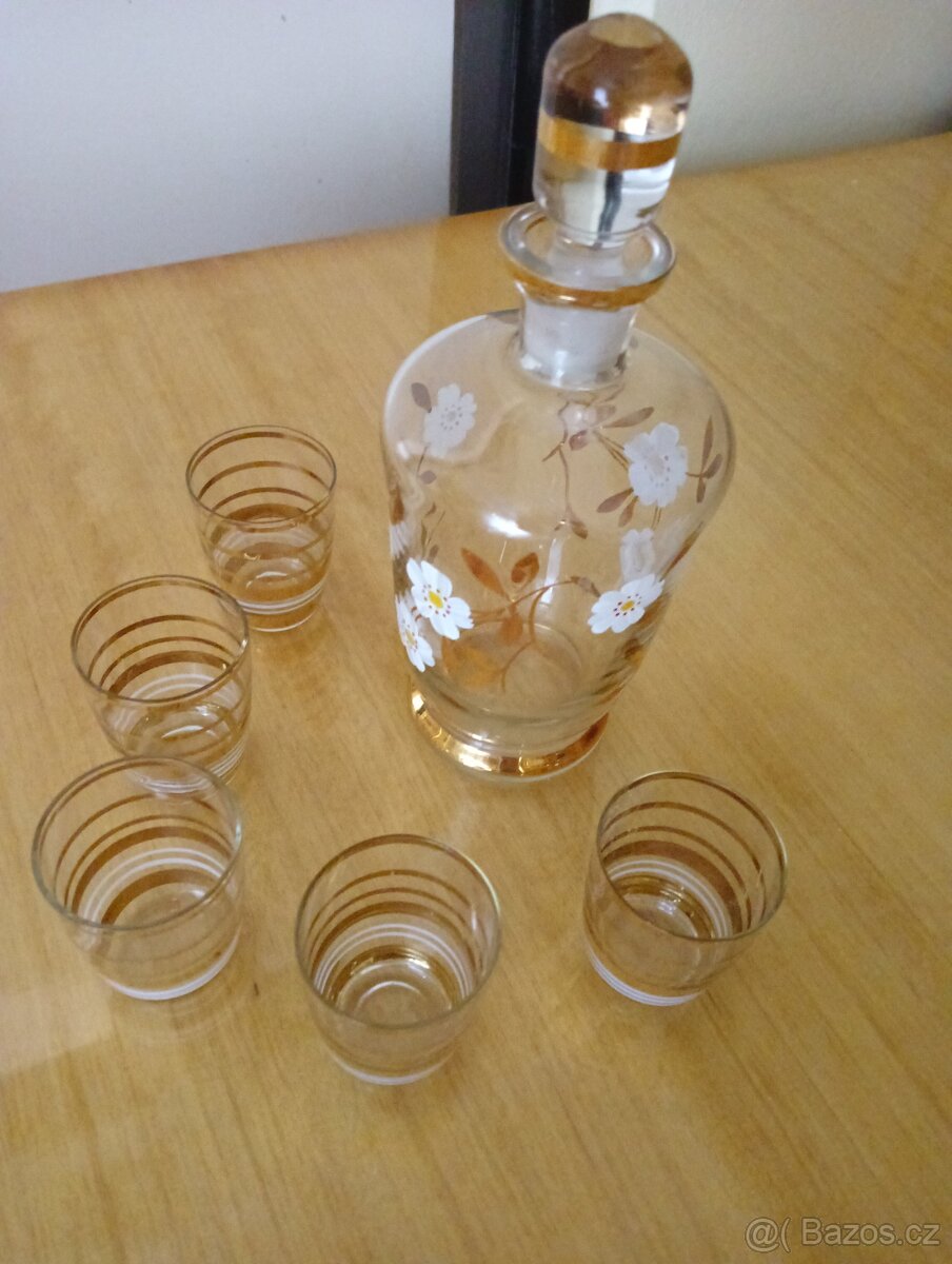 Karafa s pohárky - 2