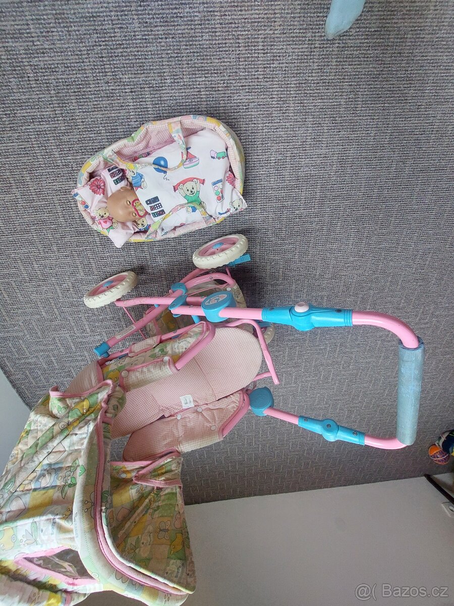 Prodam kočárek s taškou na panenku - 2