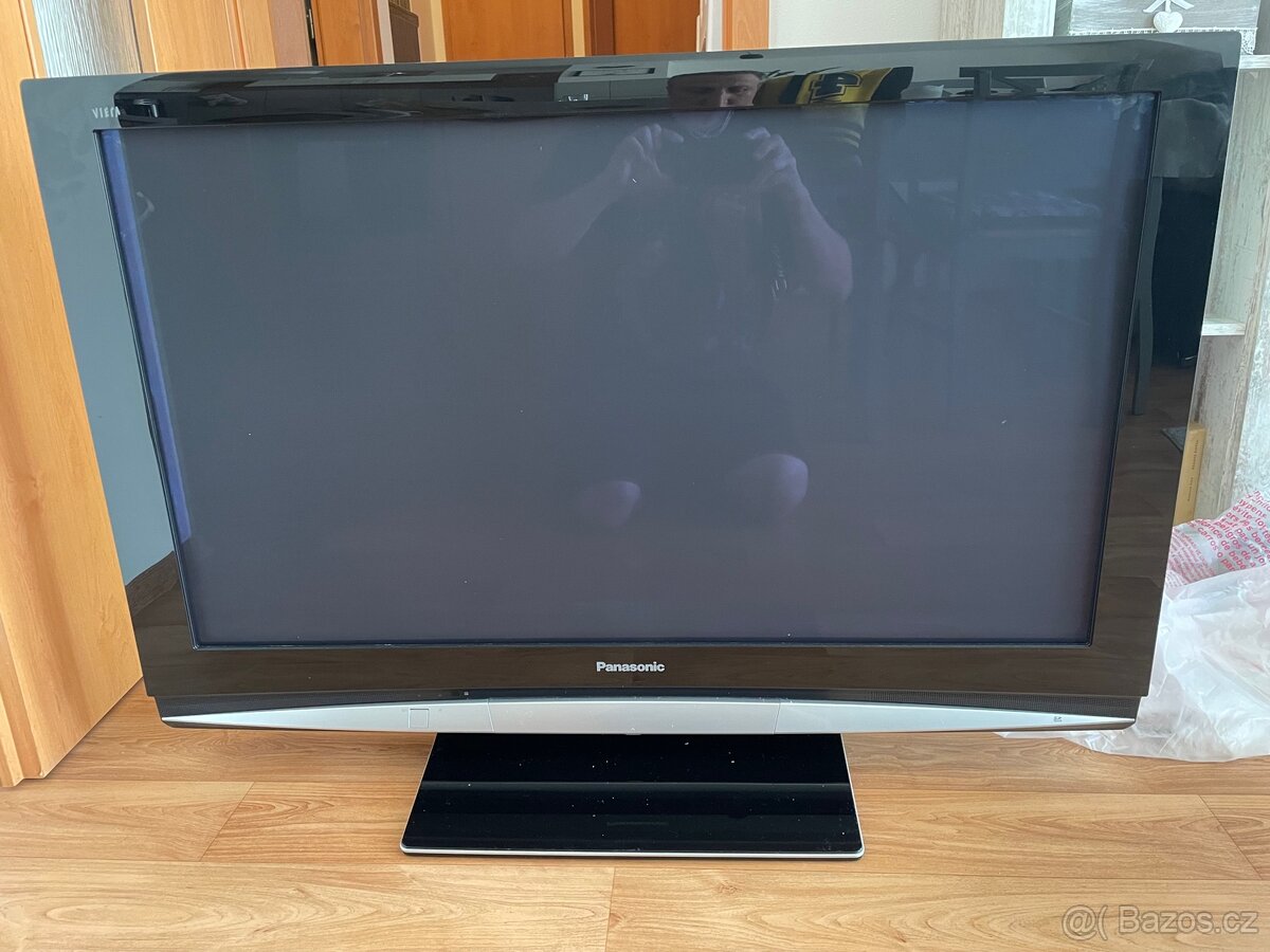 PANASONIC TV + GOOGLE CHROMCAST 3 - 2