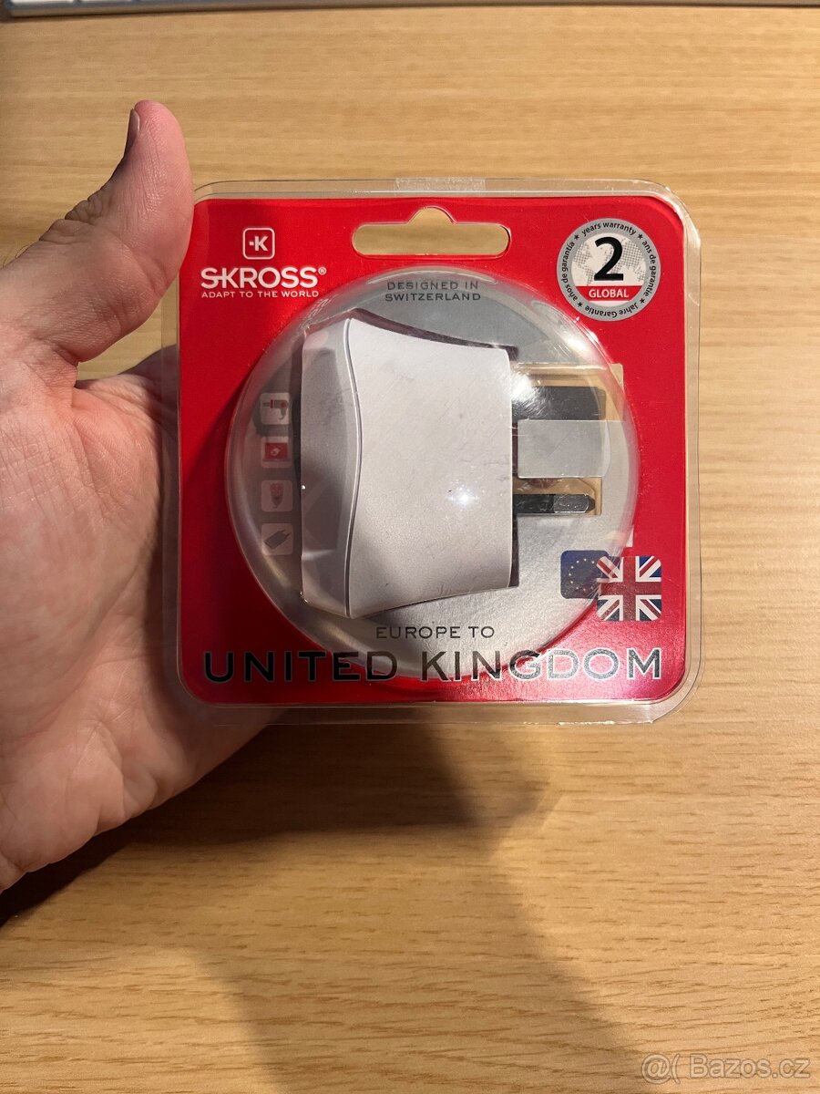 Cestovní adaptér UK - 2