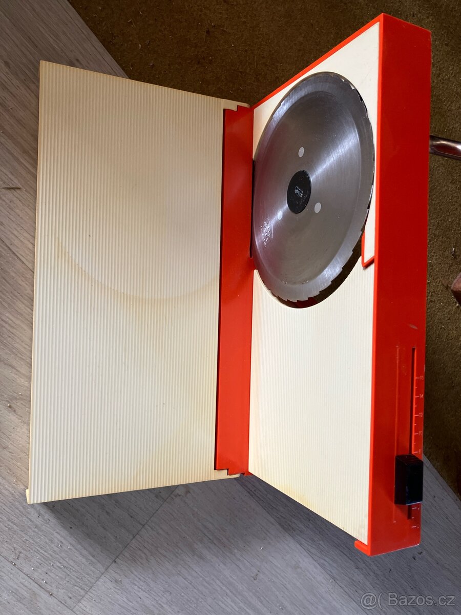 Ideal 172 manuální retro kráječ uzenin - 2