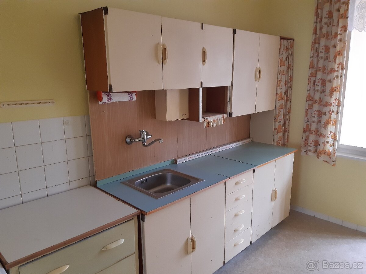 Stará kuchyňská linka - 2