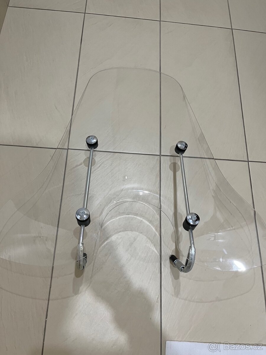 Plexi stit na Vespa LX 125 - 2