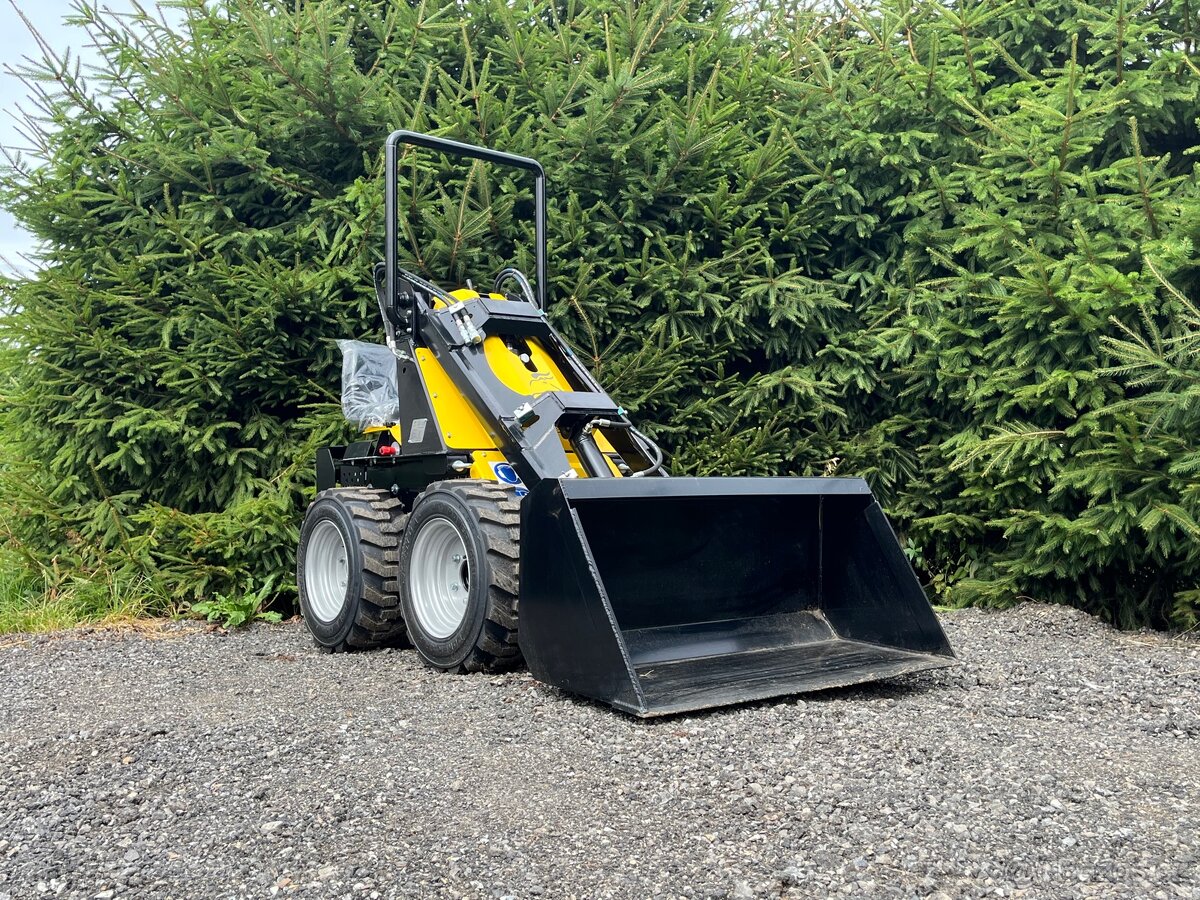 Smykový nakladač TUR N520 / N525 - 2