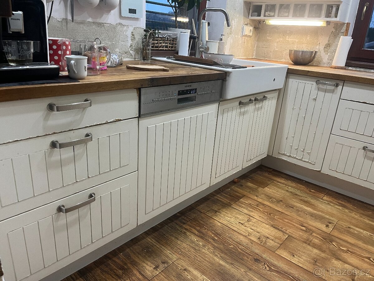 Starší kuchyně Ikea - 2