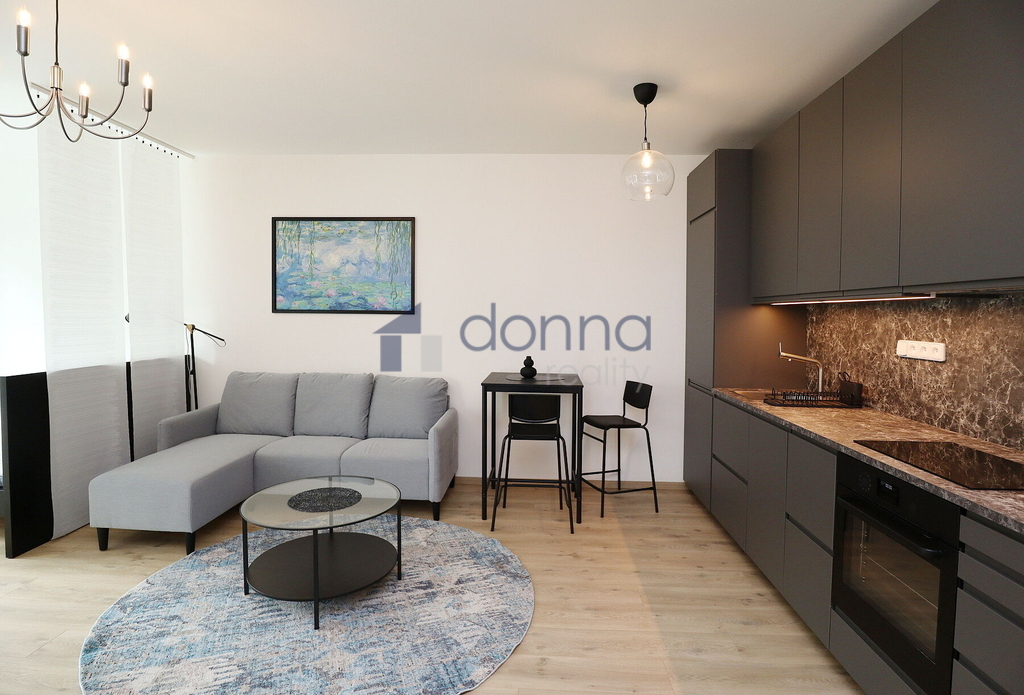 Pronájem bytu 1+kk, 38m2, ve 2. NP v novostavbě, zahrada, pa - 2