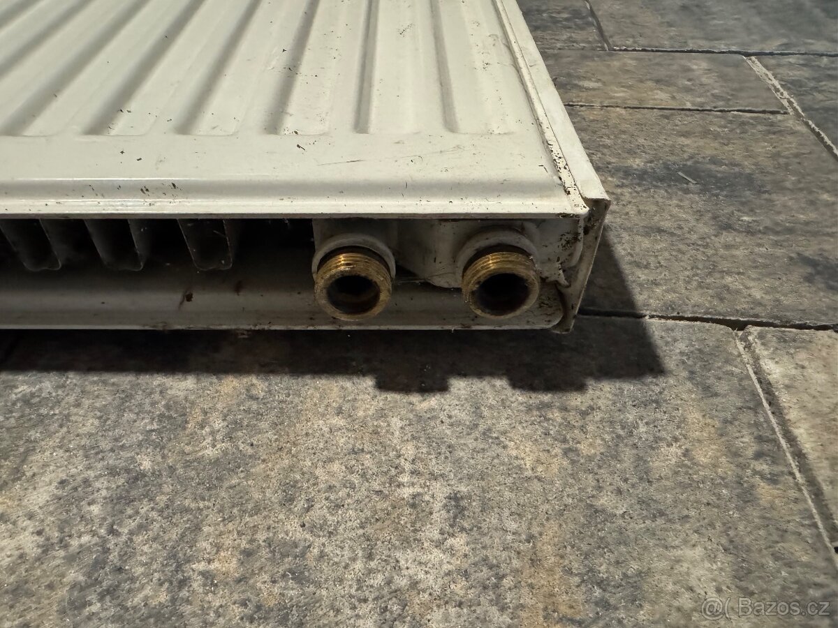 Ploché radiátory - bílé - 2