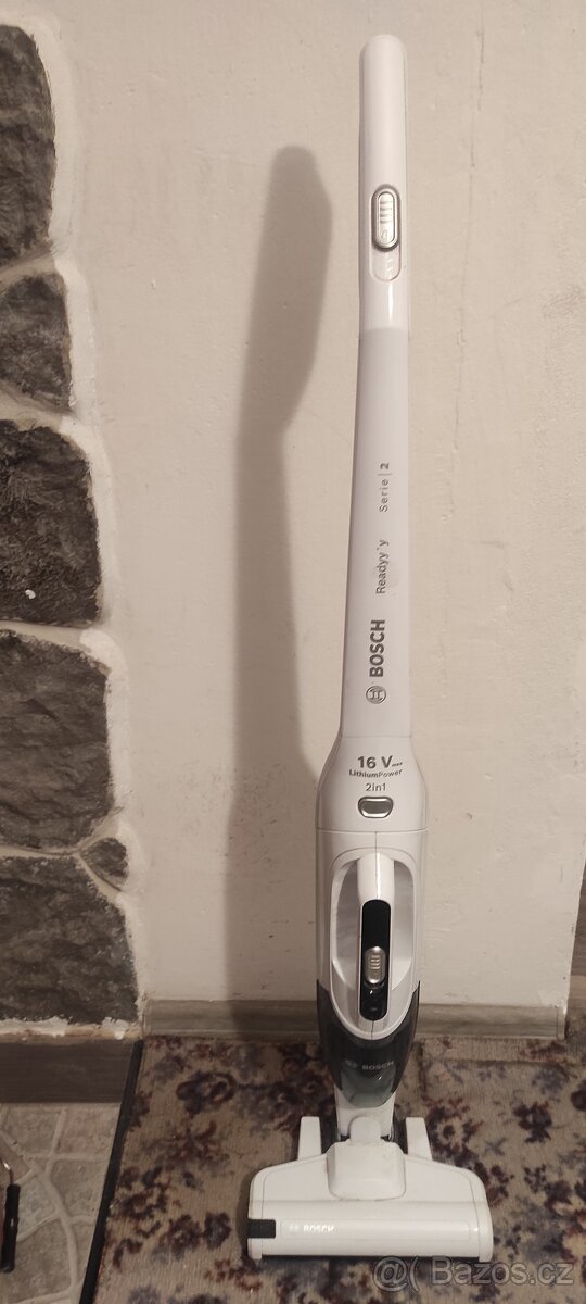 Tyčový vysavač Bosch - 2