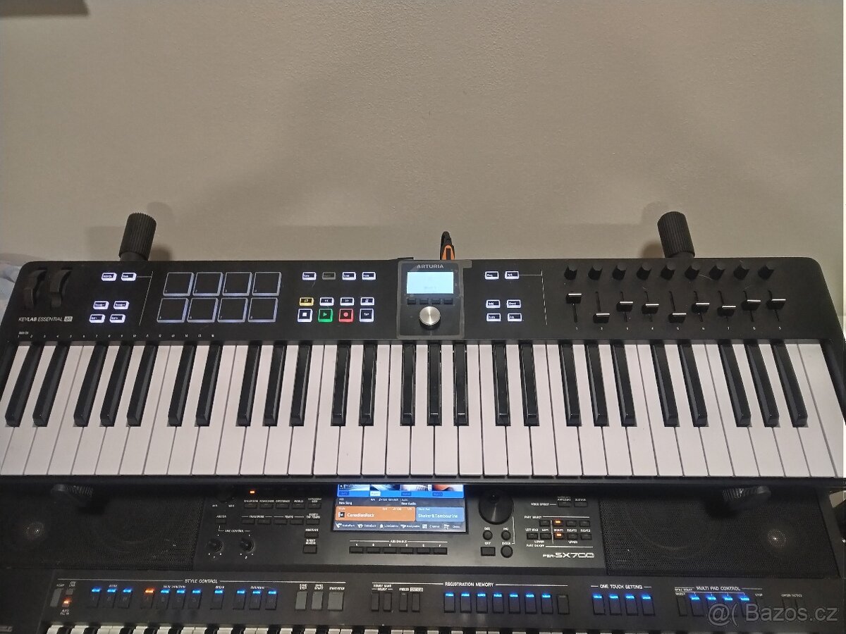 Yamaha PSR SX700+Keylab Essential 61+stojan - 2