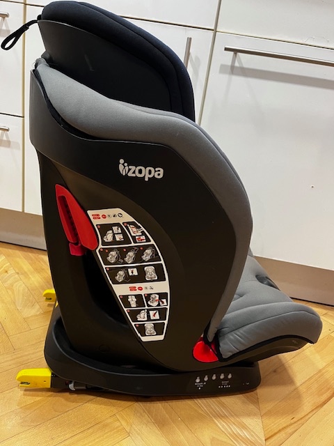 Prodám autosedačku Zopa carrera fix 2 9-36kg - 2