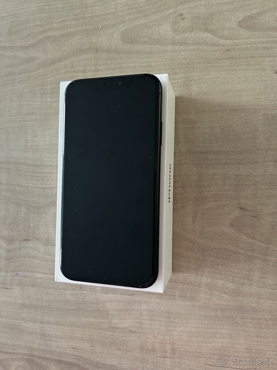 Iphone XR 128gb cerni - 2