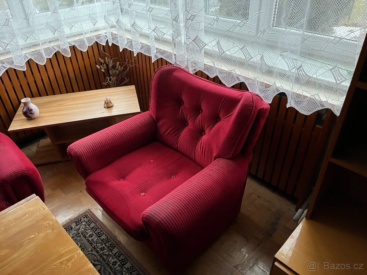 Červená sedačka + 2 křesla - 2