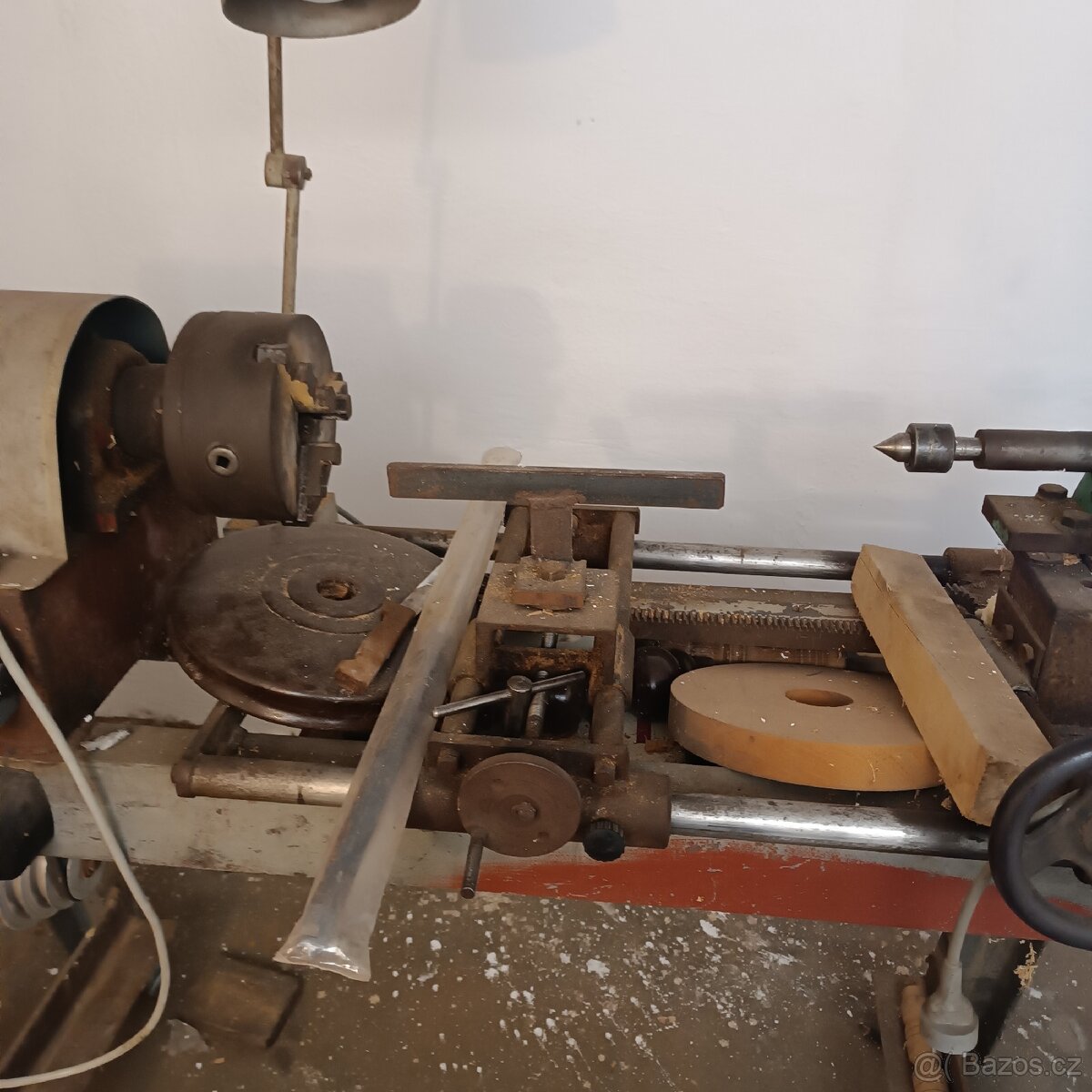 Soustruh na dřevo - 2