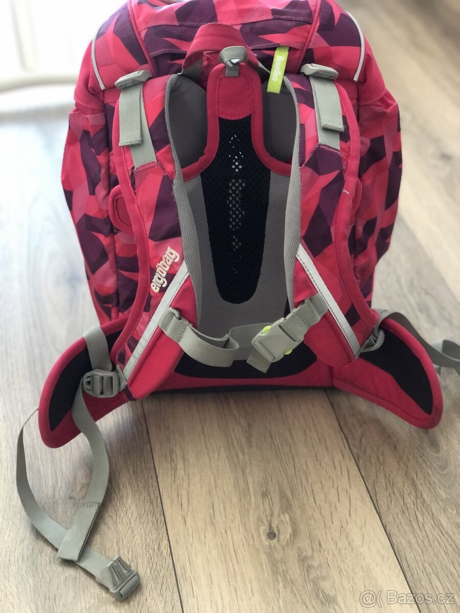 prodám školní tašku Ergobag pro 1. stupeň ZŠ - 2