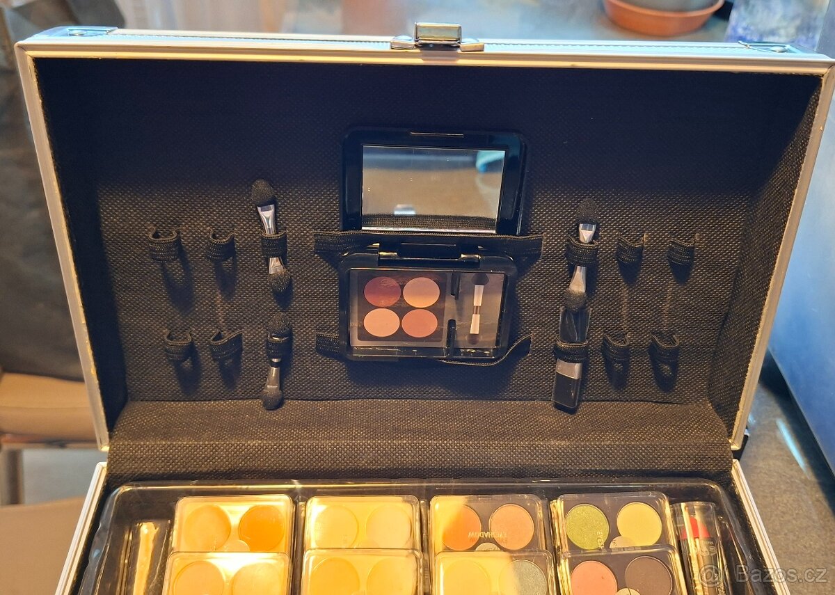 Kosmetický kufřík - 2