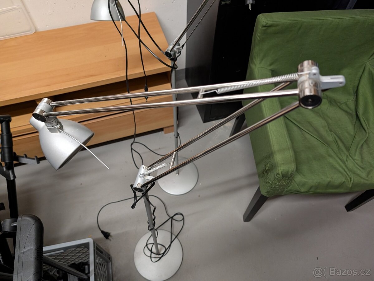 Dvě stojací lampy - 2