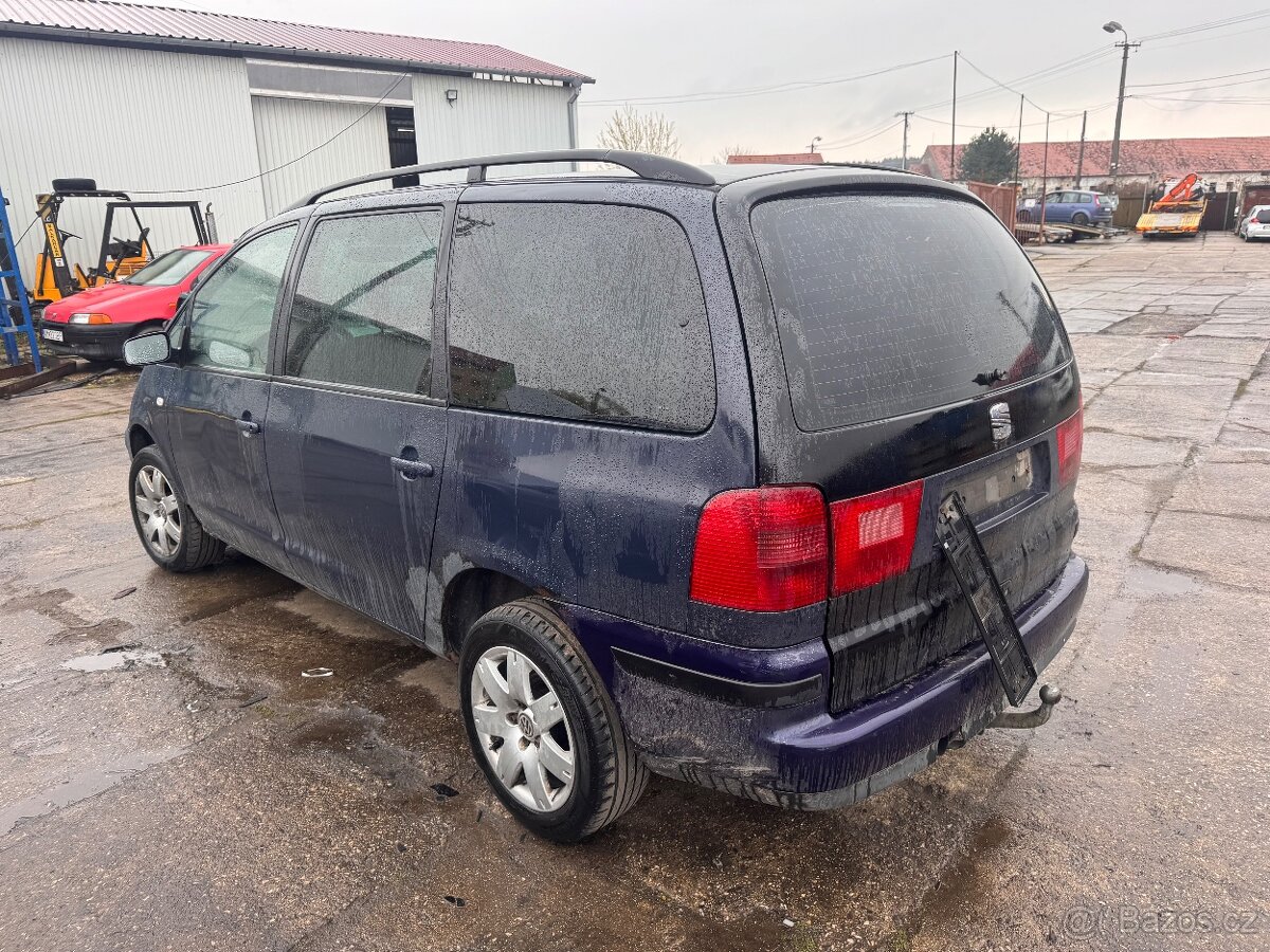 SEAT ALHAMBRA 2004 na náhradní díly ND - 2