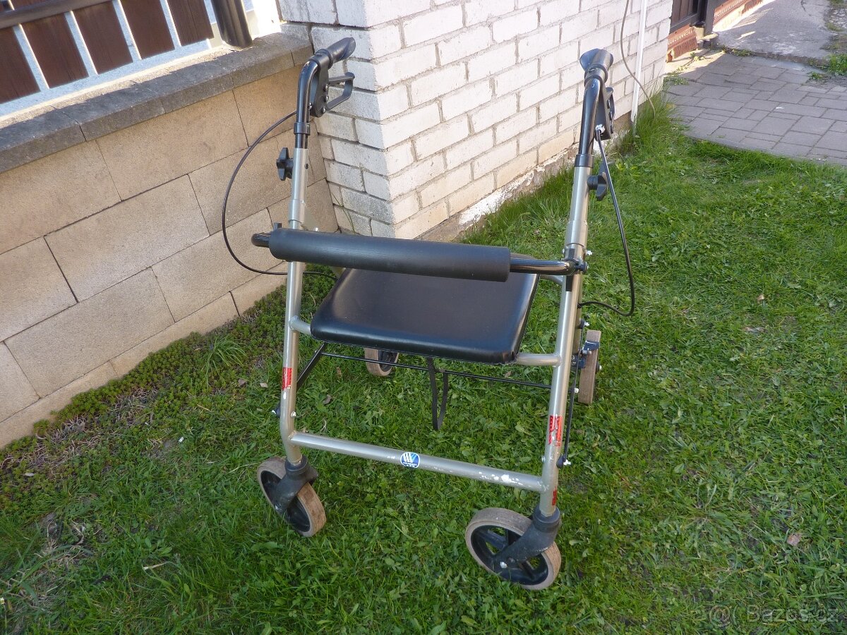 Chodítko pro seniory - 2